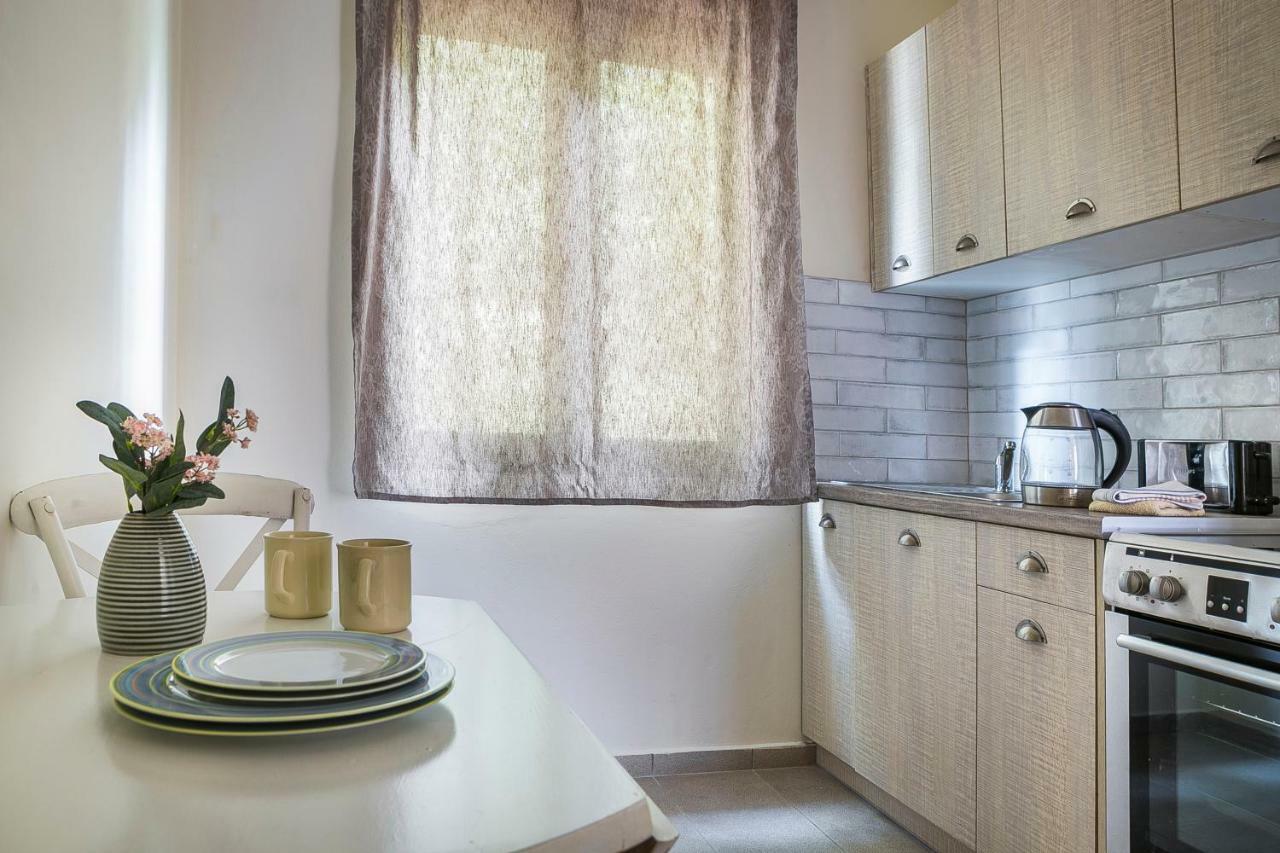 Martini Waterfront Suites Fiskardo Bagian luar foto