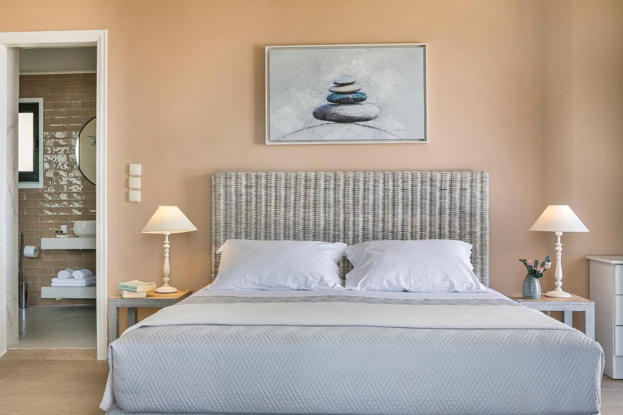 Martini Waterfront Suites Fiskardo Bagian luar foto